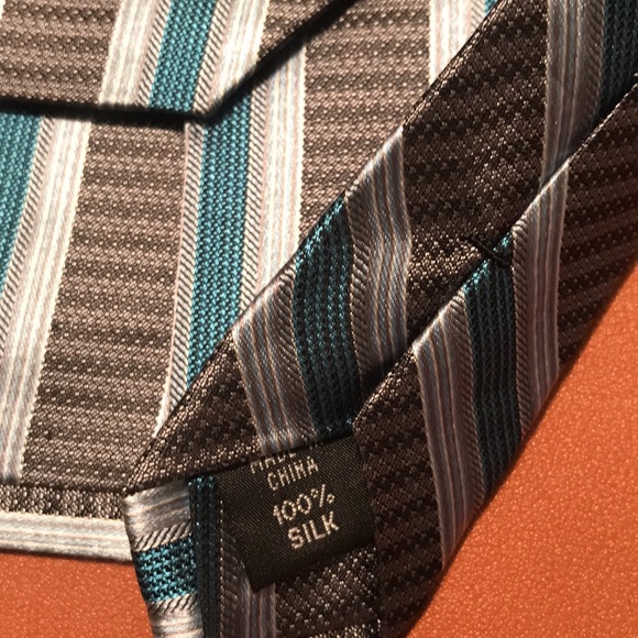 Calvin Klein silk tie - Picture 4 of 10